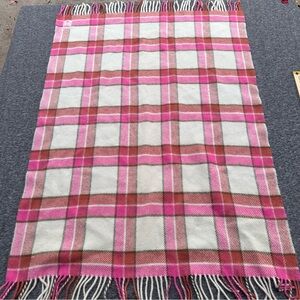 Foxford Woolen Mills Ireland Wool Throw Blanket Pink Plaid Fringe 42”x31”